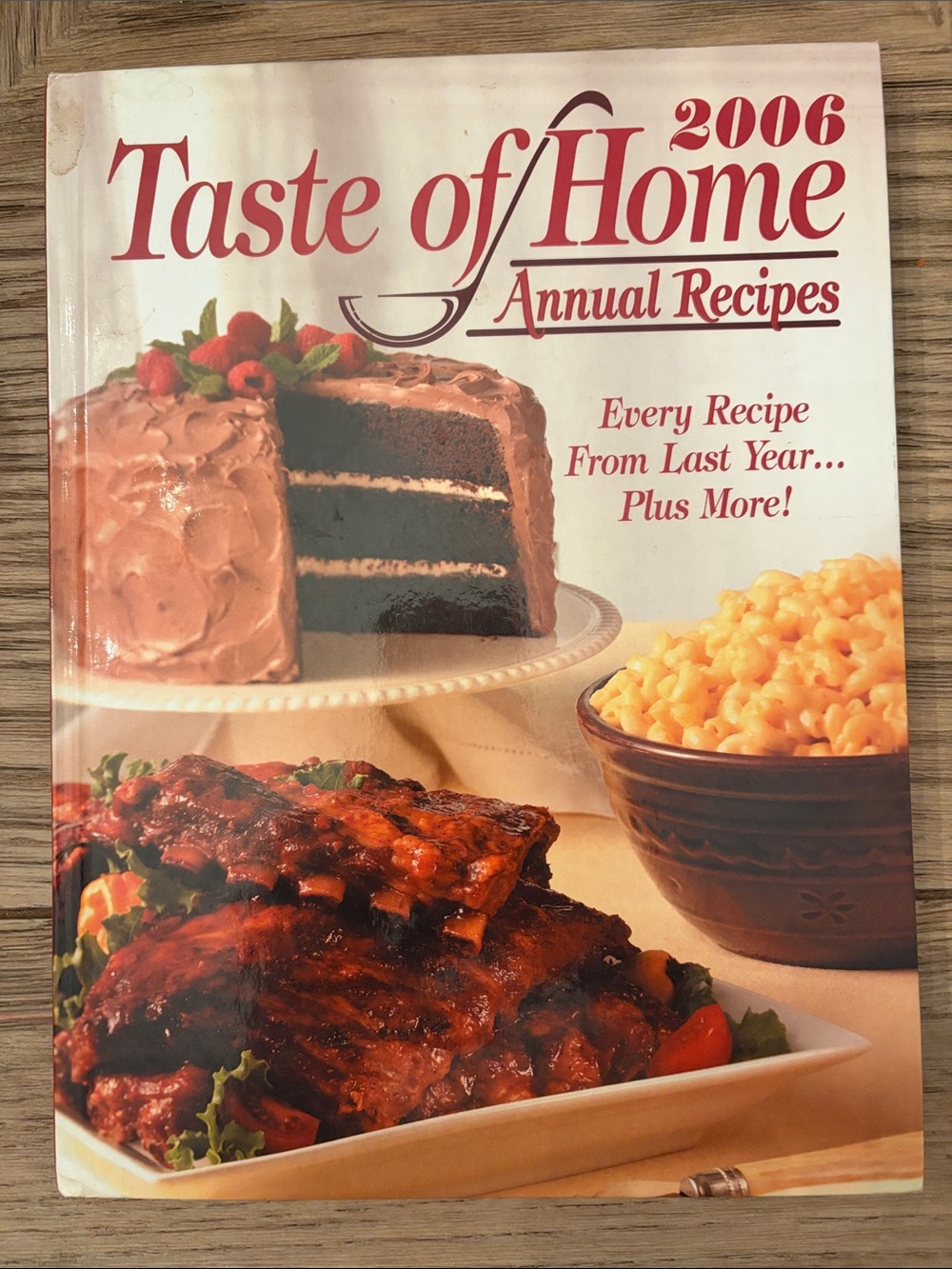 Taste of Home 2006 Annual Recipes Cookbook - Cream & Brown Cover